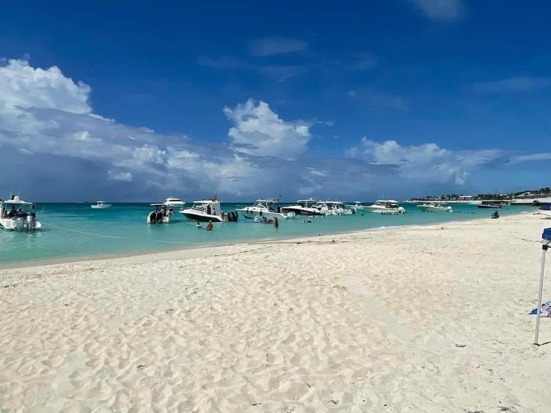 Bimini Big Game Club Resort & Marina Alice Town  Buitenkant foto